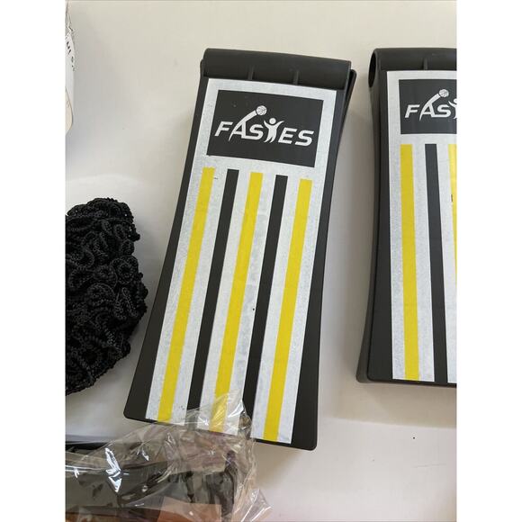 Fasies Roundnet Game Set Includes 3 Balls Net and Bag Open Box FUN OUTDOOR GAME - Picture 4 of 11